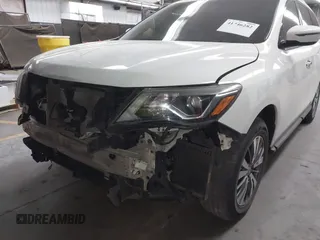 2017 Nissan Pathfinder S with VIN 5N1DR2MN5HC663871, listed as a IAAI auction lot 41746282 with 147,488 mi miles and . Bid and sale history available at DreamBid. Image 6.