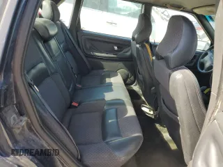 2000 Volvo S70 z VIN YV1LS61J1Y2646367, wystawiony jako Copart lot #53494485 z przebiegiem 260 701 mil mil oraz Szkody całkowita. Historia ofert i sprzedaży dostępna na DreamBid. Obrazek 11.
