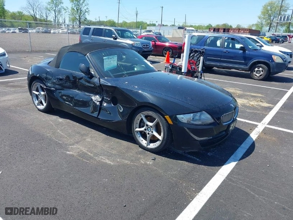 2007 BMW Z4 3.0si with VIN 4USBU53567LX02991, listed as a IAAI auction lot 41990352 with 86,329 mi miles. Bid and sale history available at carsss.com. Image 1.