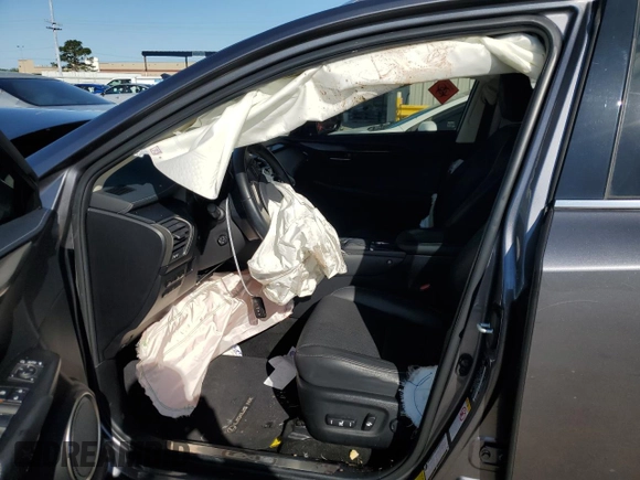 2019 Lexus NX 300 z VIN JTJYARBZ0K2141851, wystawiony jako Copart lot #52007765 z przebiegiem 121 995 mil mil oraz Szkoda całkowita • Salvage title. Historia ofert i sprzedaży dostępna na DreamBid. Obrazek 7.