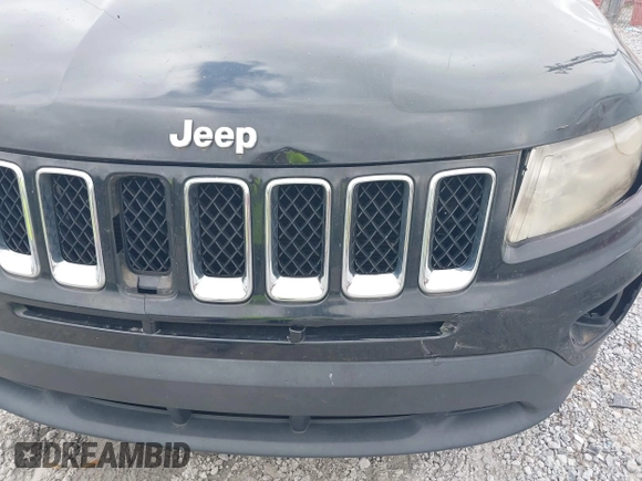 2012 Jeep Compass Sport with VIN 1C4NJCBB7CD602085, listed as a IAAI auction lot 41955425 with 134,721 mi miles. Bid and sale history available at carsss.com. Image 6.