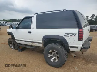 1998 Chevrolet Tahoe z VIN 3GNEK18R0WG147603, wystawiony jako Copart lot #51483845 z przebiegiem 187 582 mil mil oraz Szkoda całkowita • Salvage title. Historia ofert i sprzedaży dostępna na DreamBid. Obrazek 2.