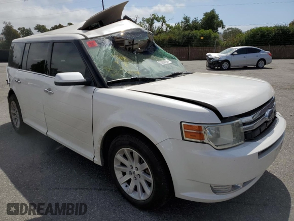 2009 Ford Flex SEL z VIN 2FMDK52C29BA15526, wystawiony jako Copart lot #53630793 z przebiegiem Nie podano mil oraz Szkoda całkowita • Salvage title. Historia ofert i sprzedaży dostępna na DreamBid. Obrazek 4.