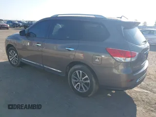 2013 Nissan Pathfinder S with VIN 5N1AR2MN5DC670834, listed as a IAAI auction lot 42826806 with 156,092 mi miles and . Bid and sale history available at DreamBid. Image 3.