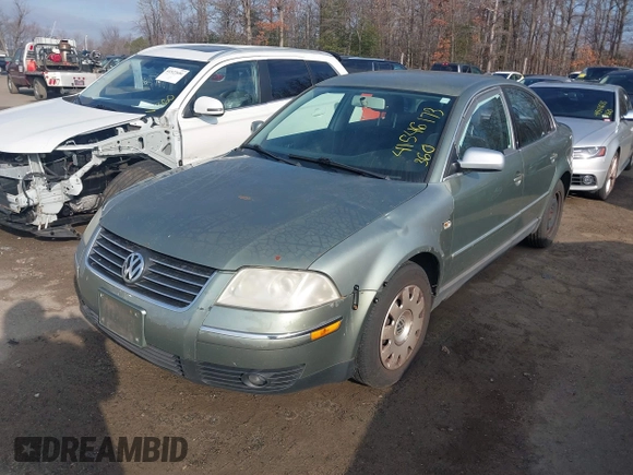 2002 Volkswagen Passat z VIN WVWPD23B42P070347, wystawiony jako IAAI lot #41546173 z przebiegiem 303 916 mil mil oraz . Historia ofert i sprzedaży dostępna na DreamBid. Obrazek 2.