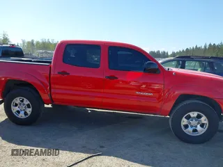 2007 Toyota Tacoma PreRunner with VIN 5TEJU62N47Z365859, listed as a IAAI auction lot 42095759 with 200,194 mi miles. Bid and sale history available at carsss.com. Image 13.