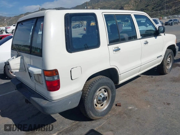 1994 Isuzu Trooper z VIN JACDH58V6R7910682, wystawiony jako IAAI lot #41919864 z przebiegiem 220 336 mil mil oraz . Historia ofert i sprzedaży dostępna na DreamBid. Obrazek 4.