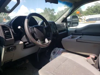 2017 Ford F-350 Platinum z VIN 1FT8W3BT4HEB75893, wystawiony jako Copart lot #58152095 z przebiegiem 167 091 mil mil oraz Szkoda całkowita • Salvage title. Historia ofert i sprzedaży dostępna na DreamBid. Obrazek 8.