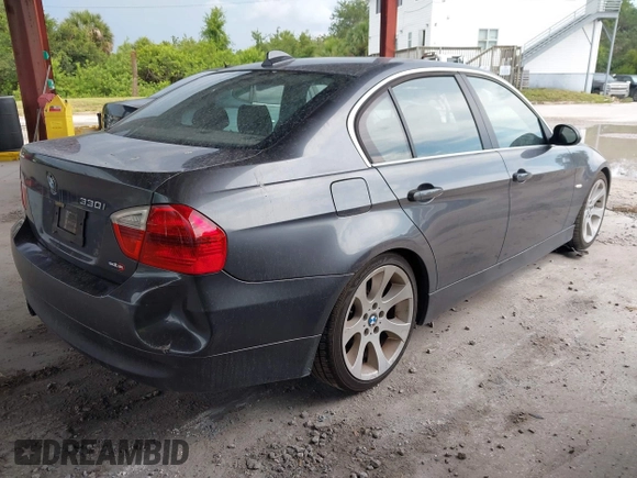 2006 BMW 3 Series 330i with VIN WBAVB33576PS16949, listed as a IAAI auction lot 42557562 with 202,897 mi miles and . Bid and sale history available at DreamBid. Image 4.