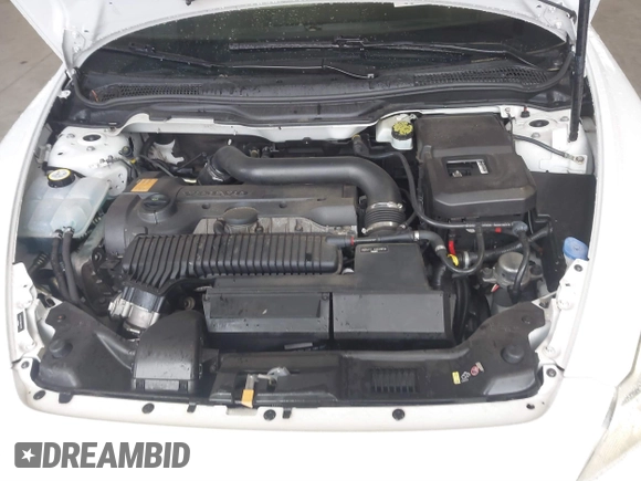 2013 Volvo C70 T5 with VIN YV1672MC9DJ139186, listed as a IAAI auction lot 41541171 with 99,753 mi miles. Bid and sale history available at carsss.com. Image 10.