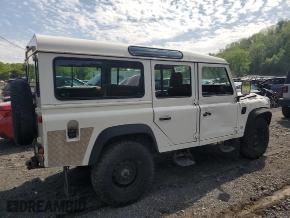 1996 Land Rover Defender с VIN SALLDHM68TA991998, выставлен на аукционе Copart как лот 57596025 с пробегом 150 656 миль миль и Списание • Salvage title. История ставок и продаж доступна на DreamBid. Изображение 3.