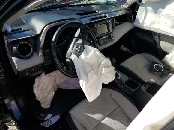 2018 Toyota RAV4 XLE with VIN JTMWFREV1JJ723577, listed as a Copart auction lot 41850475 with 79,412 mi miles and Salvage Title. Bid and sale history available at DreamBid. Image 8.
