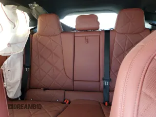 2023 BMW iX M60 z VIN WB533CF05PCL46241, wystawiony jako Copart lot #77515293 z przebiegiem 4925 mil mil oraz . Historia ofert i sprzedaży dostępna na DreamBid. Obrazek 10.