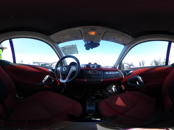 2013 Smart fortwo Pure z VIN WMEEJ3BAXDK632221, wystawiony jako IAAI lot #42243706 z przebiegiem 75 815 mil mil oraz . Historia ofert i sprzedaży dostępna na DreamBid. Obrazek 19.