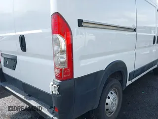 2019 Ram ProMaster Cargo with VIN 3C6TRVCG7KE562908, listed as a IAAI auction lot 41803457 with 167,864 mi miles and . Bid and sale history available at DreamBid. Image 6.