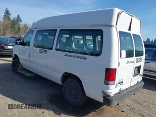 2011 Ford Econoline Cargo Commercial z VIN 1FTNE1EW0BDB11766, wystawiony jako IAAI lot #41948043 z przebiegiem 573 437 mil mil oraz . Historia ofert i sprzedaży dostępna na DreamBid. Obrazek 3.