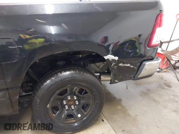 2020 Ram 1500 Big Horn with VIN 1C6SRFBT5LN136759, listed as a IAAI auction lot 41556316 with 106,029 mi miles. Bid and sale history available at carsss.com. Image 19.