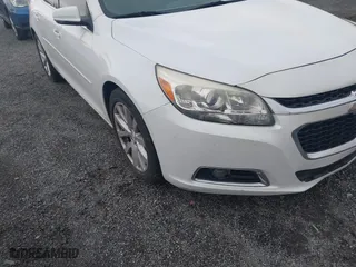 2015 Chevrolet Malibu LT with VIN 1G11D5SL5FF324119, listed as a IAAI auction lot 42041231 with 183,074 mi miles. Bid and sale history available at carsss.com. Image 6.
