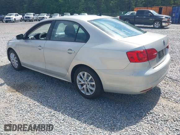 2011 Volkswagen Jetta Sedan SE w/Convenience & Sunroof PZEV with VIN 3VWDZ7AJ9BM360775, listed as a IAAI auction lot 42134100 with 183,012 mi miles. Bid and sale history available at carsss.com. Image 3.