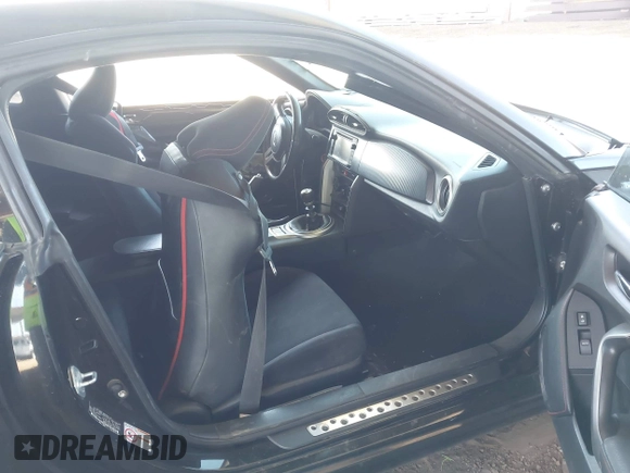 2014 Scion FR-S z VIN JF1ZNAA18E9704218, wystawiony jako IAAI lot #42348298 z przebiegiem 107 122 mil mil oraz . Historia ofert i sprzedaży dostępna na DreamBid. Obrazek 5.