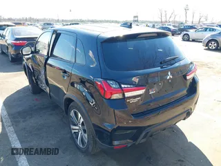 2024 Mitsubishi Outlander S z VIN JA4ARUAU2RU022164, wystawiony jako IAAI lot #41675372 z przebiegiem 401 mil mil oraz . Historia ofert i sprzedaży dostępna na DreamBid. Obrazek 3.