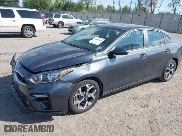 2021 Kia Forte LXS z VIN 3KPF24AD4ME326202, wystawiony jako IAAI lot #42160610 z przebiegiem 63 901 mil mil oraz . Historia ofert i sprzedaży dostępna na DreamBid. Obrazek 2.
