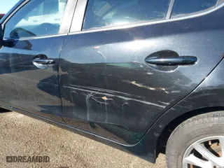 2015 Mazda Mazda3 i Touring with VIN 3MZBM1V7XFM234190, listed as a IAAI auction lot 41427344 with 118,191 mi miles. Bid and sale history available at carsss.com. Image 18.