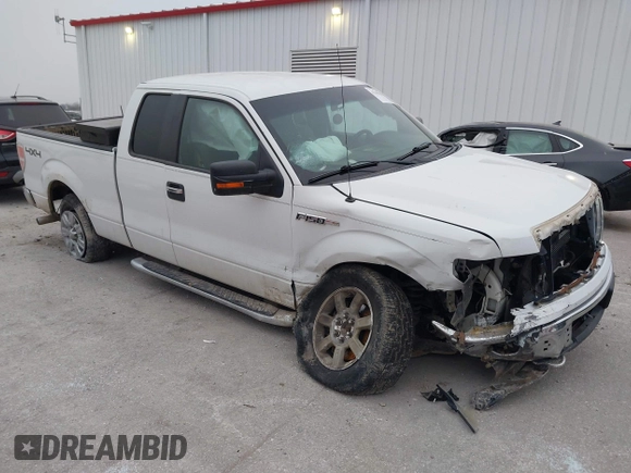 2012 Ford F-150 XL with VIN 1FTFX1EF2CFC77744, listed as a IAAI auction lot 41565431 with 200,701 mi miles. Bid and sale history available at carsss.com. Image 3.