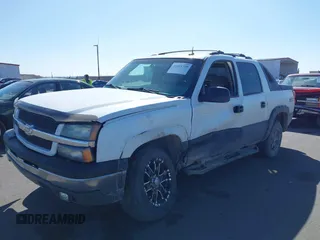 2003 Chevrolet Avalanche with VIN 3GNEK13TX3G263258, listed as a IAAI auction lot 41861349 with 200,892 mi miles. Bid and sale history available at carsss.com. Image 17.
