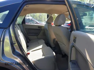 2011 Ford Focus SE with VIN 1FAHP3FN4BW118304, listed as a IAAI auction lot 42031650 with 60,031 mi miles and . Bid and sale history available at DreamBid. Image 8.