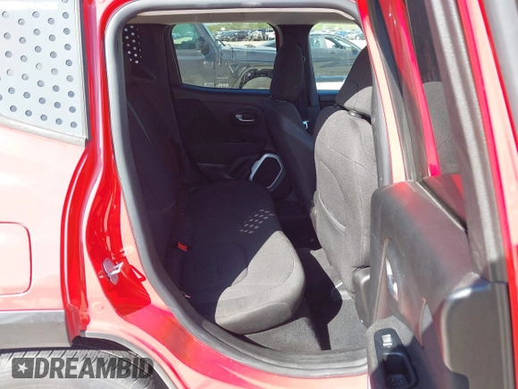 2018 Jeep Renegade Altitude z VIN ZACCJABB6JPG68976, wystawiony jako IAAI lot #42199152 z przebiegiem 113 606 mil mil oraz . Historia ofert i sprzedaży dostępna na DreamBid. Obrazek 8.