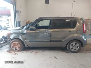 2013 Kia Soul with VIN KNDJT2A59D7632767, listed as a IAAI auction lot 41317118 with 208,884 mi miles. Bid and sale history available at carsss.com. Image 14.