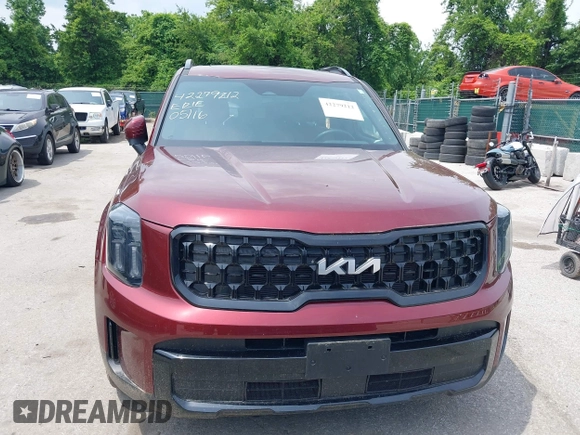 2024 Kia Telluride EX X-Line z VIN 5XYP3DGC6RG435643, wystawiony jako IAAI lot #42279212 z przebiegiem 10 069 mil mil oraz . Historia ofert i sprzedaży dostępna na DreamBid. Obrazek 12.