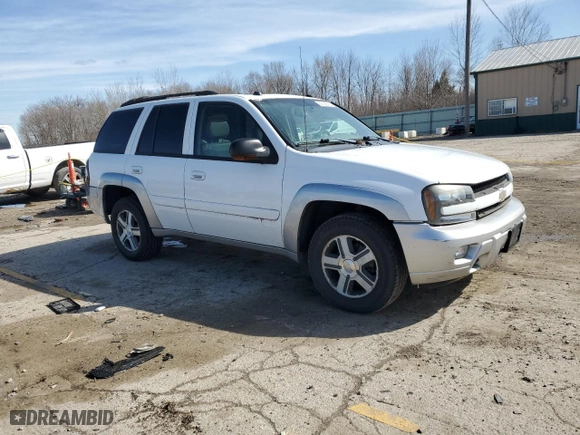 2005 Chevrolet TrailBlazer LT with VIN 1GNDT13S352327846, listed as a Copart auction lot 50152375 with NaN miles and Clean Title. Bid and sale history available at carsss.com. Image 4.