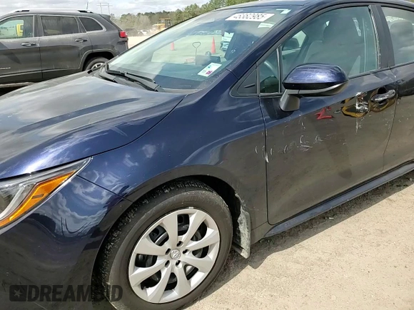 2024 Toyota Corolla LE with VIN 5YFB4MDE4RP217578, listed as a Copart auction lot 48382985 with 10,726 mi miles and Salvage Title. Bid and sale history available at carsss.com. Image 11.