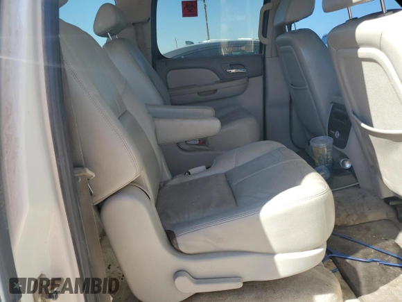 2007 Chevrolet Suburban LT with VIN 3GNFC16097G300308, listed as a Copart auction lot 84014154 with 168,618 mi miles and Salvage title. Bid and sale history available at DreamBid. Image 11.