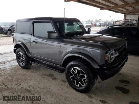 2023 Ford Bronco with VIN 1FMDE5CH0PLB19978, listed as a Copart auction lot 88304225 with 4,303 mi miles and Salvage Title. Bid and sale history available at carsss.com. Image 4.