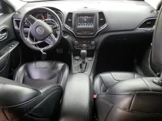 2019 Jeep Cherokee Latitude Plus with VIN 1C4PJMLN8KD123969, listed as a Copart auction lot 54784235 with 119,468 mi miles and Salvage title. Bid and sale history available at DreamBid. Image 8.