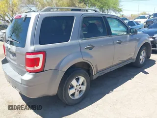 2008 Ford Escape XLT with VIN 1FMCU93168KB33268, listed as a IAAI auction lot 42098947 with 226,864 mi miles and . Bid and sale history available at DreamBid. Image 4.