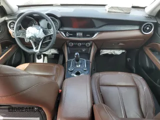 2019 Alfa Romeo Stelvio z VIN ZASPAKAN8K7C49262, wystawiony jako Copart lot #54317625 z przebiegiem Nie podano mil oraz Nie do naprawy • Non repairable. Historia ofert i sprzedaży dostępna na DreamBid. Obrazek 8.