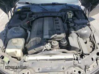 2002 BMW Z3 2.5 z VIN 4USCN334X2LM06491, wystawiony jako Copart lot #61502915 z przebiegiem 110 956 mil mil oraz Szkoda całkowita • Salvage title. Historia ofert i sprzedaży dostępna na DreamBid. Obrazek 11.