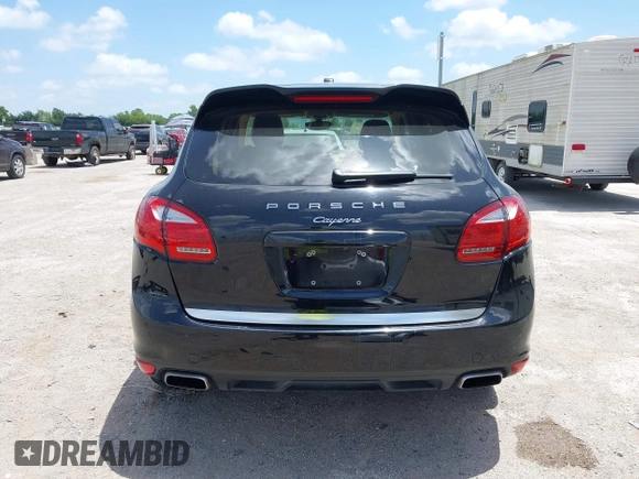 2013 Porsche Cayenne с VIN WP1AA2A23DLA13020, выставлен на аукционе IAAI как лот 42560111 с пробегом 113 984 миль миль и . История ставок и продаж доступна на DreamBid. Изображение 16.