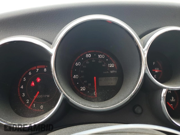 2008 Toyota Matrix STD with VIN 2T1KR30E18C709114, listed as a Copart auction lot 55038165 with 222,699 mi miles and Clean Title. Bid and sale history available at DreamBid. Image 9.