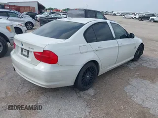 2011 BMW 3 Series 328i xDrive with VIN WBAPK7C54BA970601, listed as a IAAI auction lot 41893561 with 183,043 mi miles. Bid and sale history available at carsss.com. Image 4.