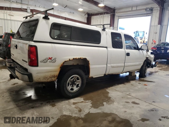 2004 Chevrolet Silverado 1500 Z71 with VIN 2GCEK19T541224247, listed as a Copart auction lot 50628645 with Not Provided miles and Non Repairable. Bid and sale history available at DreamBid. Image 3.