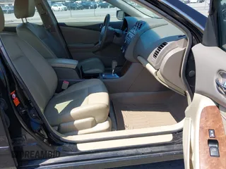 2009 Nissan Altima 2.5 S with VIN 1N4AL21E39C130776, listed as a IAAI auction lot 42108901 with 183,424 mi miles. Bid and sale history available at carsss.com. Image 5.