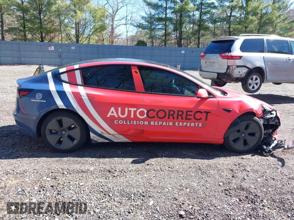 2022 Tesla Model 3 with VIN 5YJ3E1EA5NF168201, listed as a IAAI auction lot 41855273 with 31,393 mi miles and . Bid and sale history available at DreamBid. Image 13.