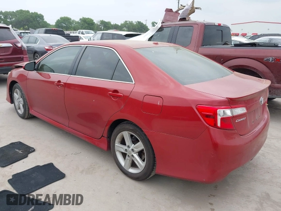 2013 Toyota Camry L with VIN 4T1BF1FK7DU689616, listed as a IAAI auction lot 41942747 with 119,234 mi miles. Bid and sale history available at carsss.com. Image 3.