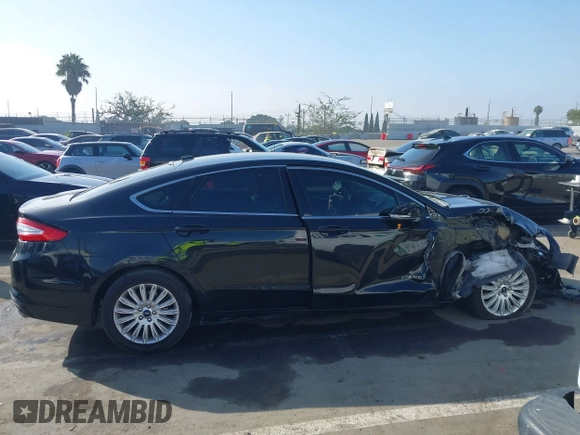 2013 Ford Fusion SE Hybrid with VIN 3FA6P0LU4DR325699, listed as a IAAI auction lot 41677237 with 129,004 mi miles. Bid and sale history available at carsss.com. Image 13.