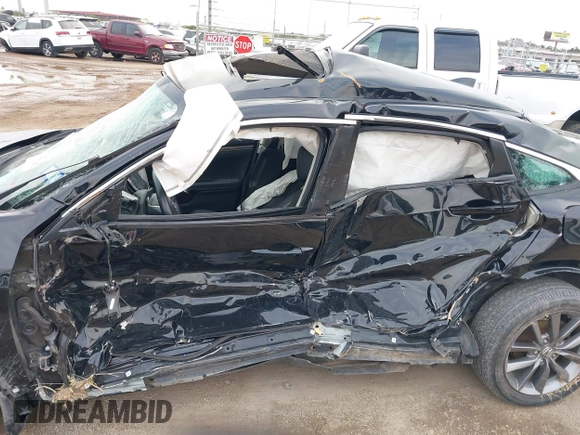 2020 Honda Civic EX-L with VIN 19XFC1F74LE017603, listed as a IAAI auction lot 41400143 with 34,633 mi miles and . Bid and sale history available at DreamBid. Image 6.